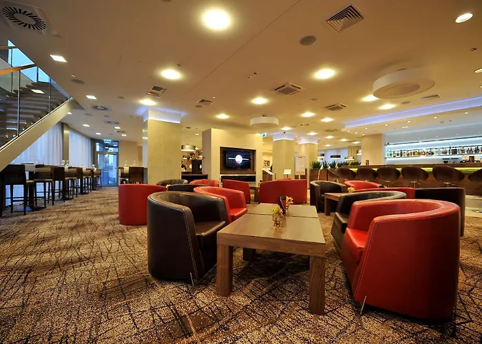 酒店 Hilton Garden 4*