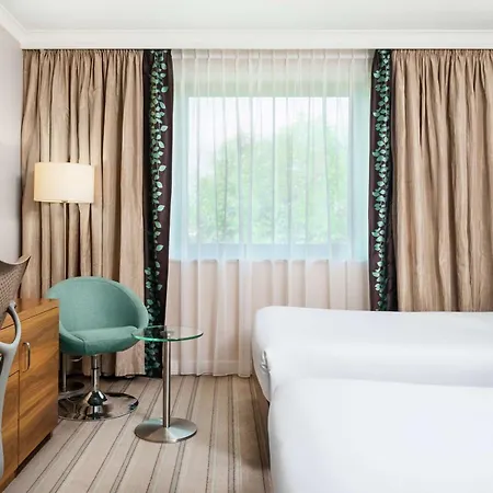 Hilton Garden מלון