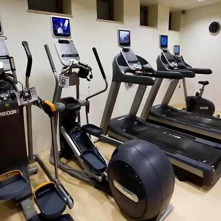 Ξενοδοχείο Hilton Garden 4*