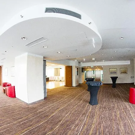 Hilton Garden Ξενοδοχείο 4*