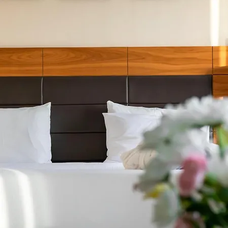 Hilton Garden Отель