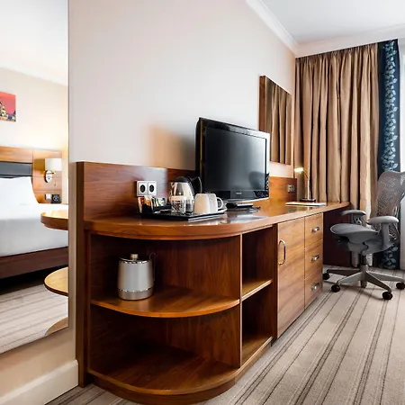 Hilton Garden Отель Краков