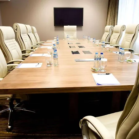 Hilton Garden 4* Краков
