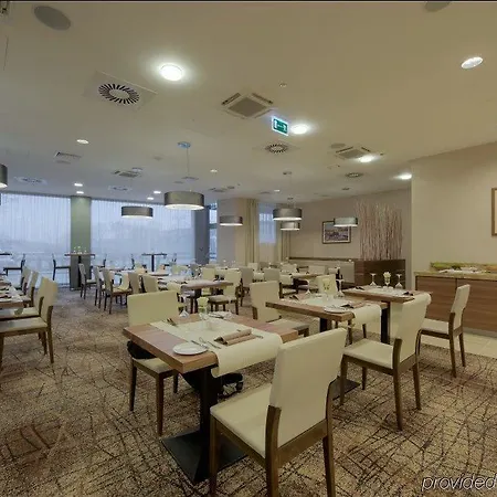 克拉科夫希尔顿花园酒店