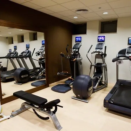 Ξενοδοχείο Hilton Garden 4*
