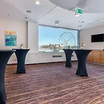 Hilton Garden 4*